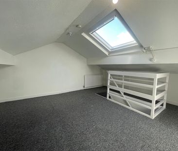 Spring Street, Rishton, Blackburn - Photo 4