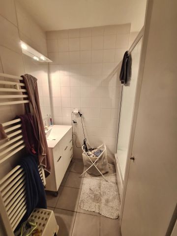 Location Appartement 3 pièces 54m² NICE 06300 - Photo 5