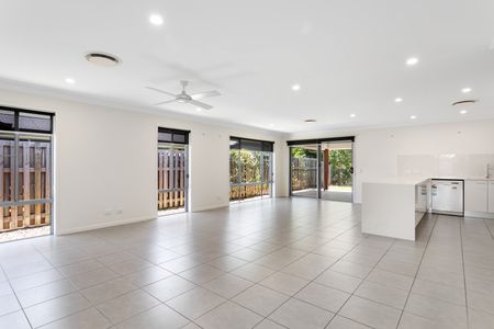 30 Tree Ring Circuit, Mango Hill QLD 4509 - House For Rent - $670 | Domain - Photo 3