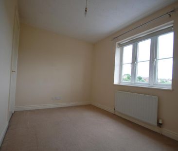 2 bedroom semi-detached house to rent - Photo 3