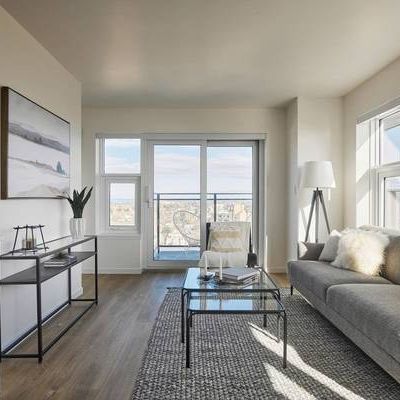 ** Pet-Friendly 1 Bed in the Hudson District ** - Photo 1