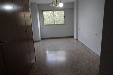 Piso de alquiler en Maestro Bellver, Barrio de Patraix - Photo 2