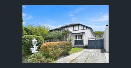 Spacious & Convenient Living - Photo 5