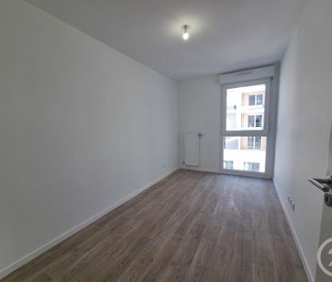 Location Appartement 3 pièces 59m² SAVIGNY LE TEMPLE 77176 - Photo 1