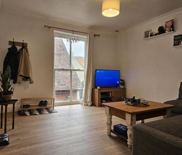 1 bedroom flat to rent - Photo 2