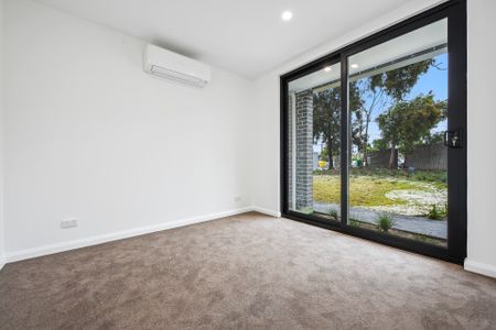 8 Stanford Close (entry via Lebanon Crescent), Mulgrave - Photo 5