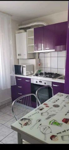 Inchiriere apartament 3 camere Central - Fotografie 2