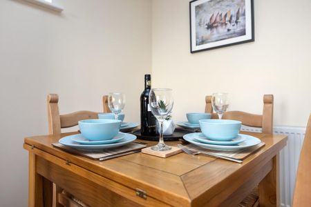 2 bedroom apartment to rent - Photo 4