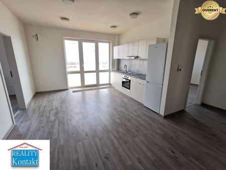 3 izbový byt na prenájom 75m2, Nové Zámky - Fotografia 2