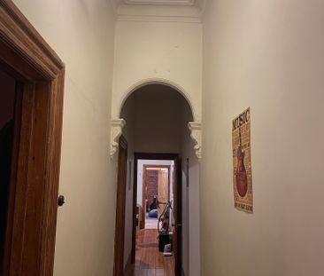 North Melbourne - Photo 2