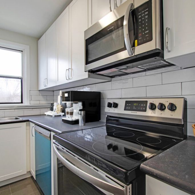 Engelhart Apartments - Photo 1