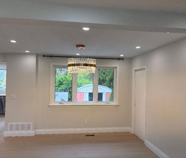 For Lease - 2429 Hensall Street, Mississauga, Ontario - Photo 6