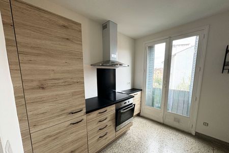 F2 MEUBLE CHAMALIERE AVEC CAVE - Photo 4