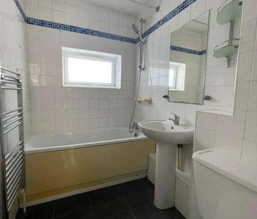 Maple Road, Hayes, UB4 - Photo 1