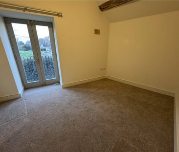 A recently converted four-bedroom barn conversion in the rural vill... - Photo 5