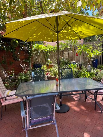 Swanbourne - Photo 3