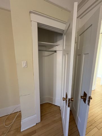 341 Elgin Street - B - Photo 3