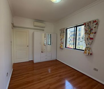 4/74-80 Woniora Road, Hurstville NSW 2220 - Apartment For Rent | Do... - Photo 2