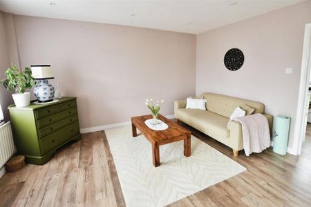 2 bedroom link detached house to rent - Photo 5