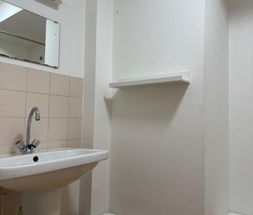 Location Appartement 2 pièce(s) de 45.55 m2 - Photo 4