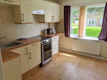 2 bedroom flat to rent Waterford Place, Highcliffe - Photo 3