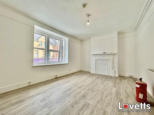 2 bedroom flat to rent - Photo 1