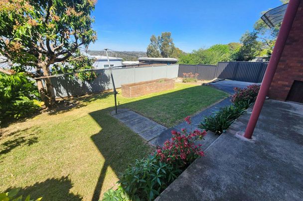 Huge Home - Perfect For Extended Family - Views As Far As The Eye Can See! - Photo 1