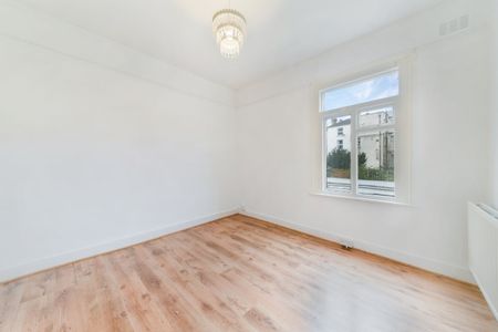 4 bedroom maisonette to rent - Photo 4
