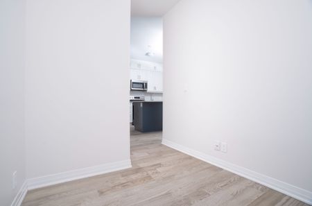 For Lease - 102 Grovewood Common Unit# 133, Oakville, Ontario - Photo 5