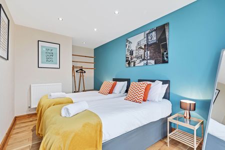 3 Bed Terraced House, Marine Terrace Mews, BN2 - Photo 5