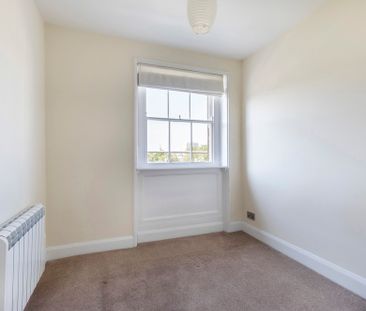 Berkeley Place, Cheltenham GL52 6DB - Photo 3