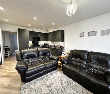 Apartment - Photo 2