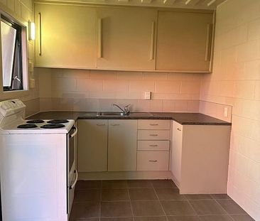 Quiet and sunny apartment. Close to hospital - Photo 5