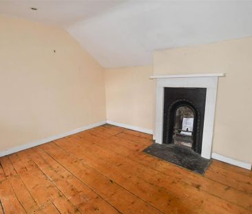 2 bedroom semi-detached house to rent - Photo 3