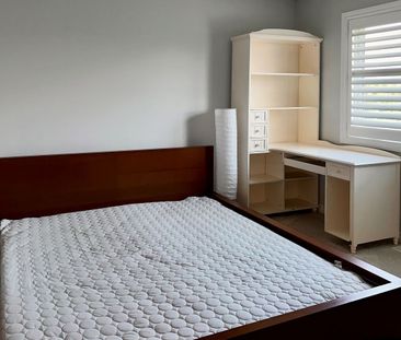 For Lease - 346 Riverstone Drive, Oakville, Ontario - Photo 1