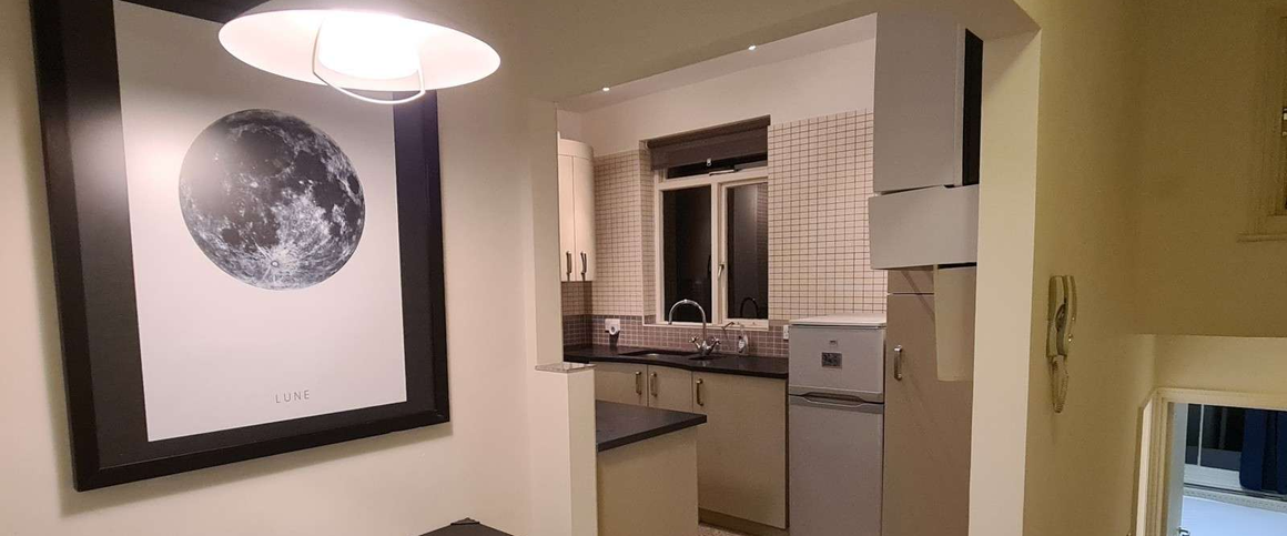 C Hormead Road Room 1 - Photo 1