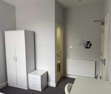 6 bedroom terraced house to rent - Photo 6