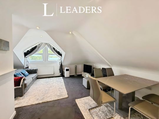 2 bedroom flat to rent Cambridge Road, Bournemouth - Photo 1