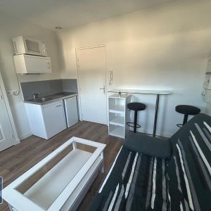 Location Appartement 1 pièce 11m² LAVAL 53000 - Photo 2