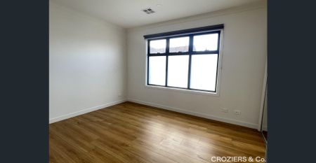 Elegant Family Home with Modern Amenities - Photo 4