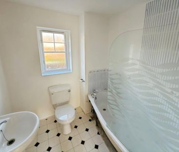 3 bedroom terraced house to rent - Photo 6