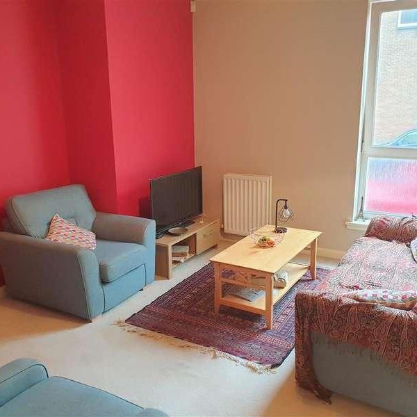 Alexandra Gate, Dennistoun, Glasgow, G31 - Photo 1