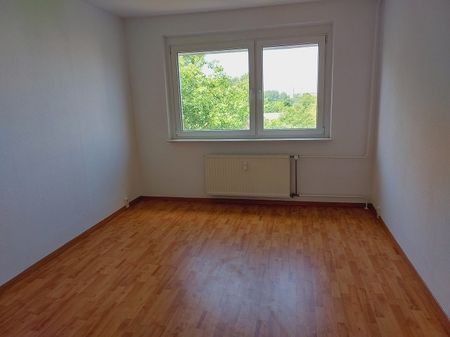 Dachgeschoss - 3 Räume - Balkon - EBK - Tageslichtbad - ab März 26 - Photo 4