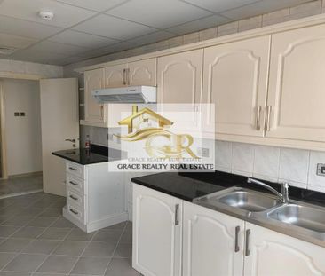 Spacious 3 Bedroom near Bur Juman Metro Station / with maid room - Photo 3