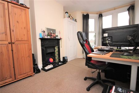 Longmead Avenue, - Photo 4