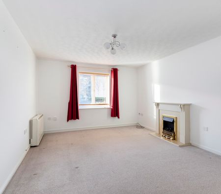 Banyard Close, Cheltenham GL51 7SX - Photo 2