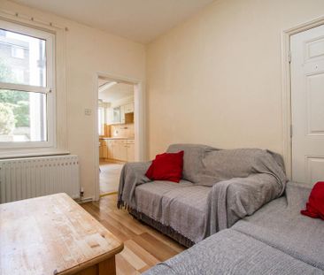 5 bedroom terraced house to rent - Photo 2