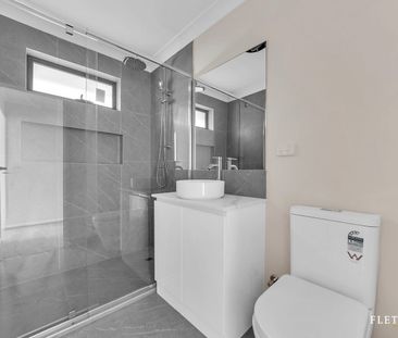 Comfortable Family Living in a Convenient Hoppers Crossing Location - Photo 4