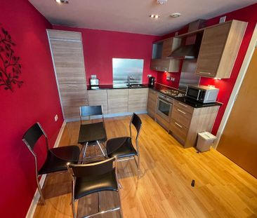 2 bedroom flat to rent - Photo 4