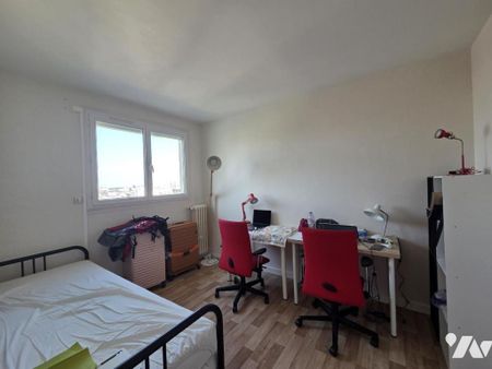Boulevard Pasteur - appartement de type 5 avec balcon et garage - Photo 3